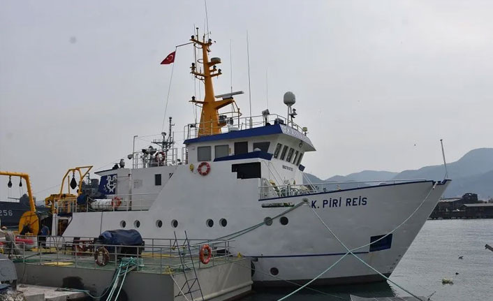 İzmir'de Piri Reis gemisiyle sismik araştırma - Resim : 1