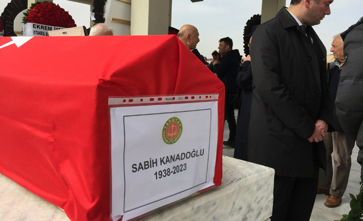 Yargıtay Onursal Cumhuriyet Başsavcısı Kanadoğlu için cenaze töreni - Resim : 2