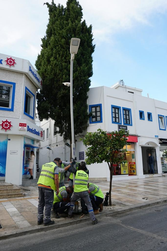 Bodrum Belediyesinden dikkat çeken 'tasarruf' adımı: Sokaklar donatıldı - Resim : 3