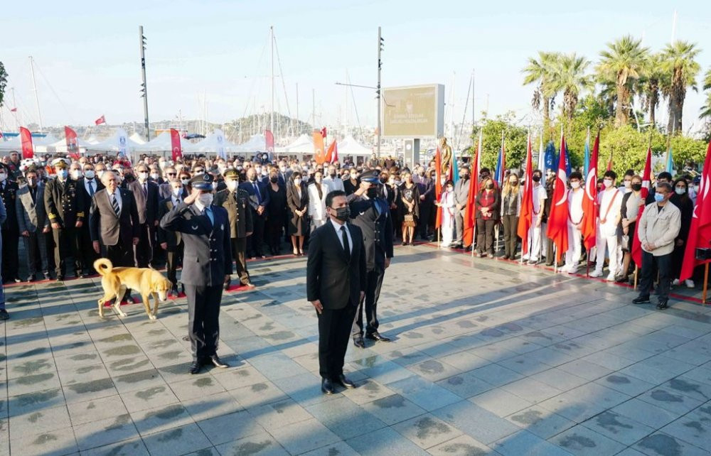 10 Kasım'da Bodrum tek yürek oldu - Resim : 1