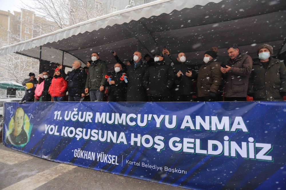 11. Uğur Mumcu'yu Anma Koşusu Kartal'da yapıldı - Resim : 1