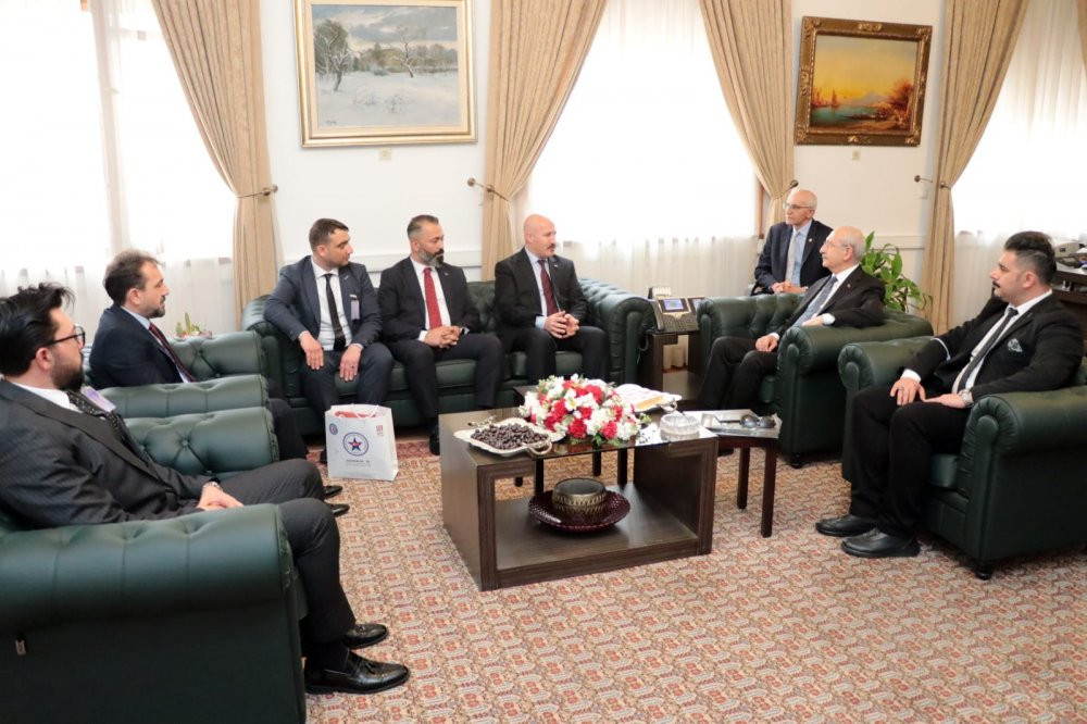 CHP lideri Kemal Kılıçdaroğlu özel güvenlik görevlilerinin sorunlarını dinledi - Resim : 1