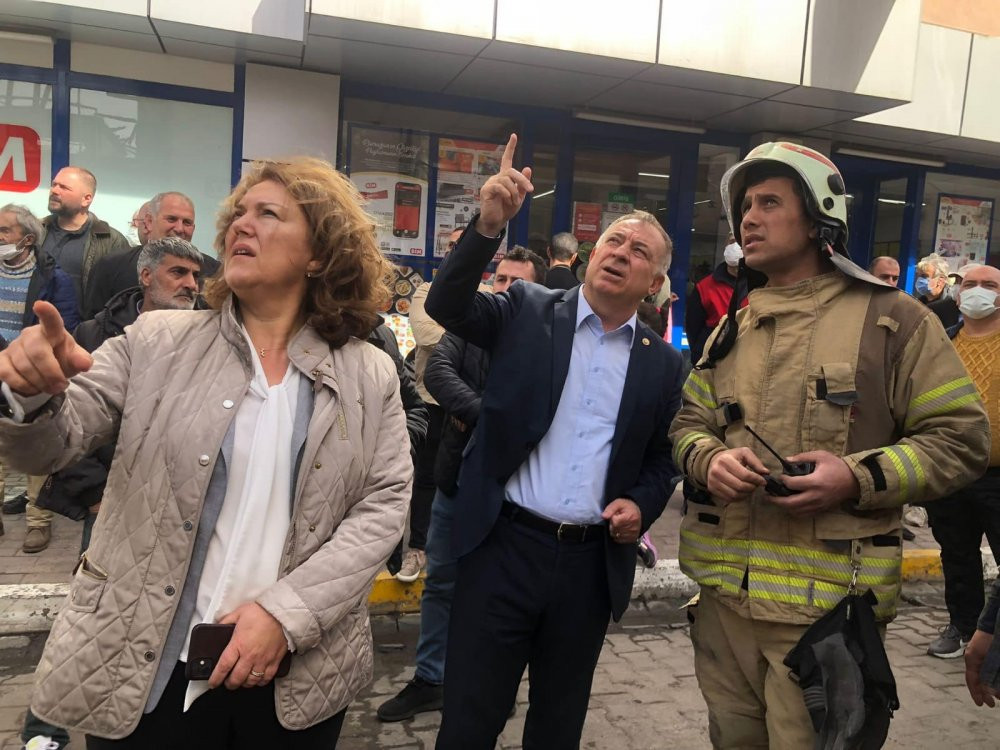 CHP’li Gökan Zeybek: Tüm acil numaraların 112’de toplanması, İstanbul İtfaiyesi’nin yangınlara müdahalesinde ortalama 59 saniyelik hayati bir gecikmeye sebep oldu! - Resim : 2