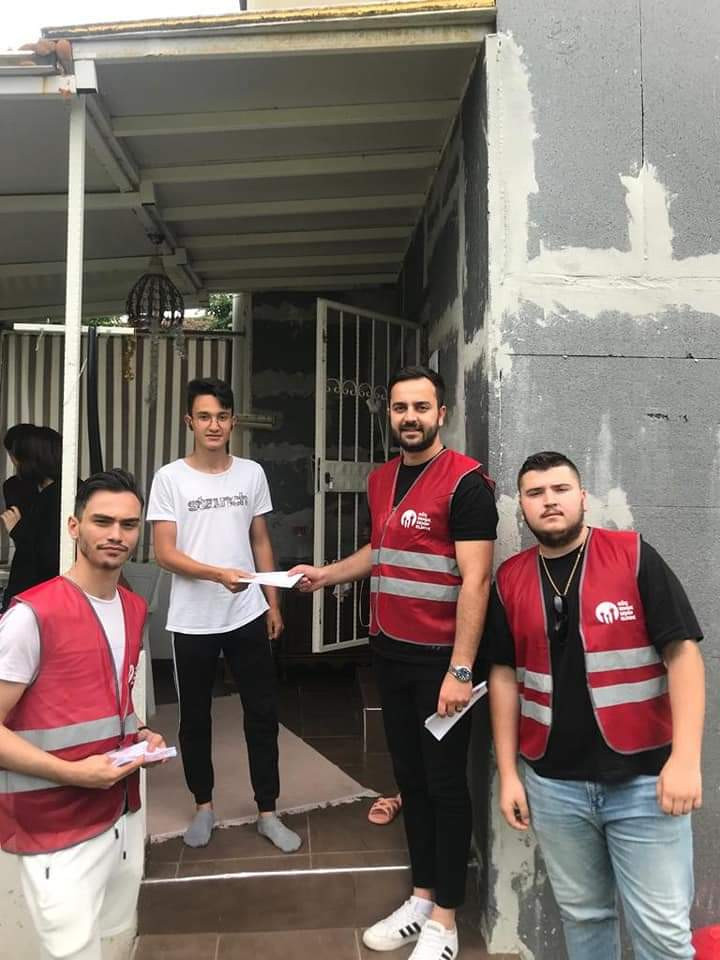 CHP Başiskele Gen&ccedil;lik Kolları &ccedil;alışmalarına tam gaz devam ediyor: Sıkılmayacak esnaf eli, gezilmeyecek ev kalmayacak - Resim : 1