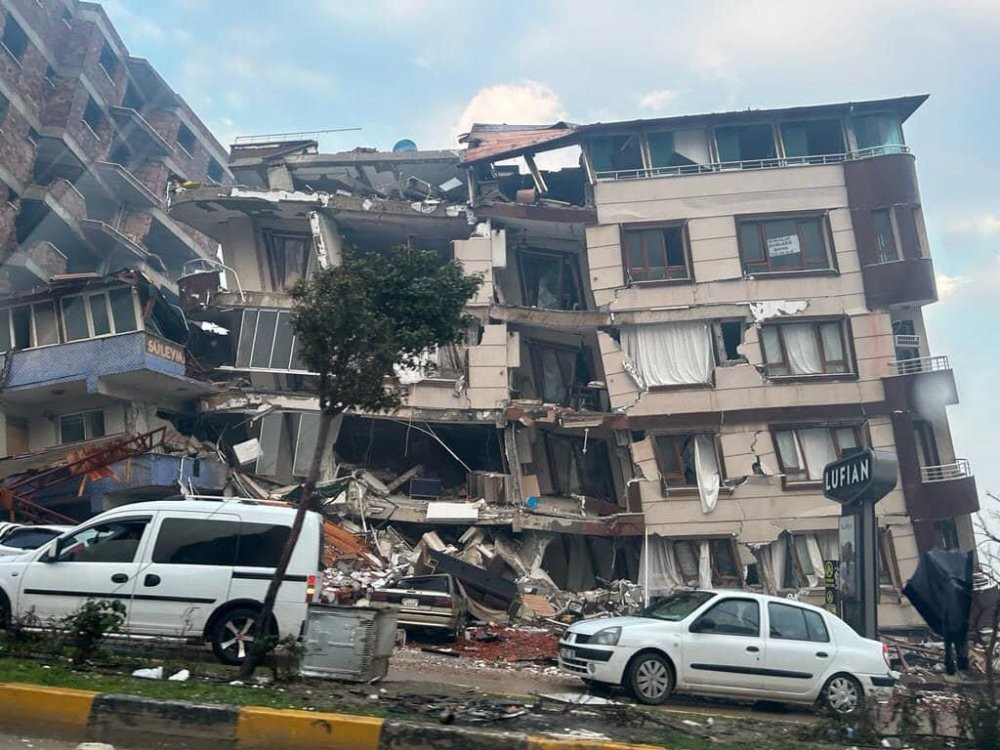 CHP'li Gökan Zeybek: İstanbul depreme hazır değil - Resim : 3