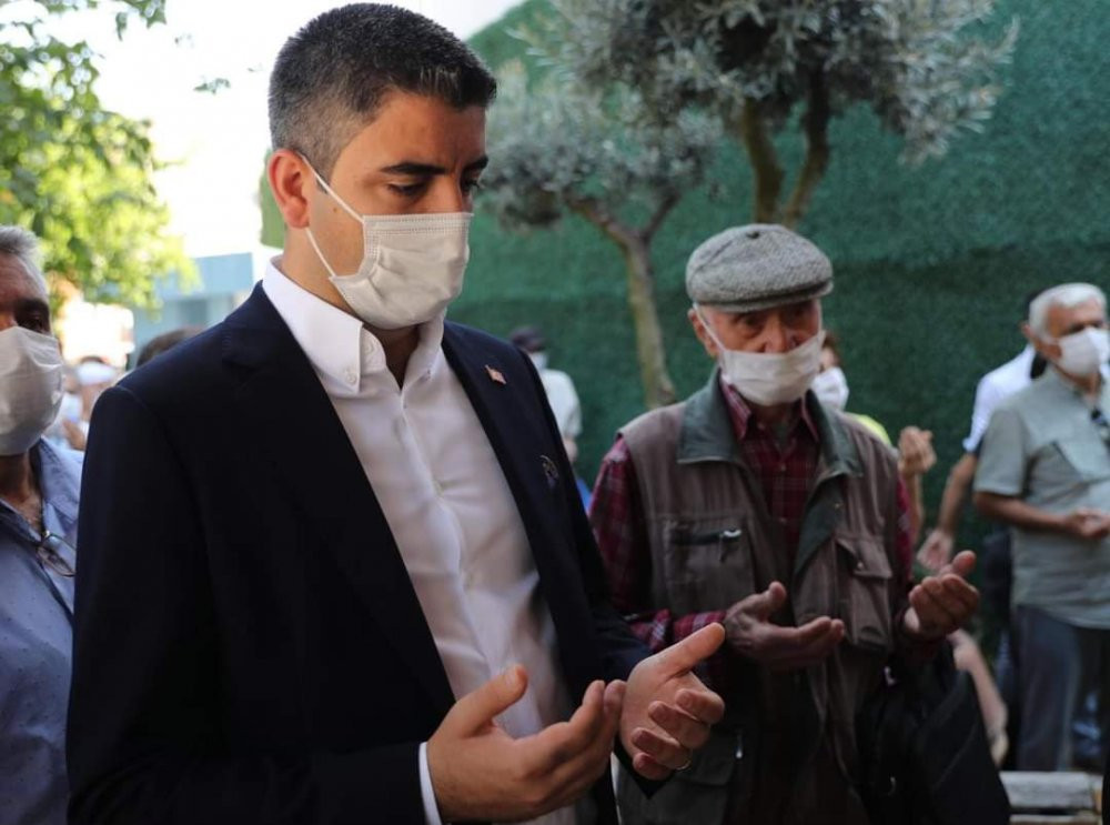 Kartal’da Muharrem ayı dolayısıyla aşure dağıtımı gerçekleştirildi - Resim : 3