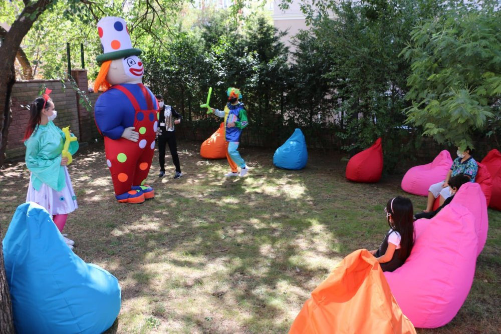 Kartallı miniklere bayram gibi şenlik - Resim : 1