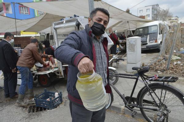 Zeytinyağı diye aldı, su çıktı - Resim : 2