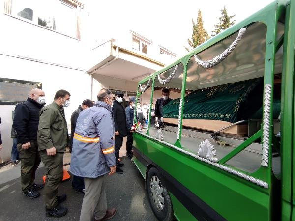 Büyük ustaya veda... Rasim Öztekin son yolculuğuna uğurlanıyor - Resim : 1