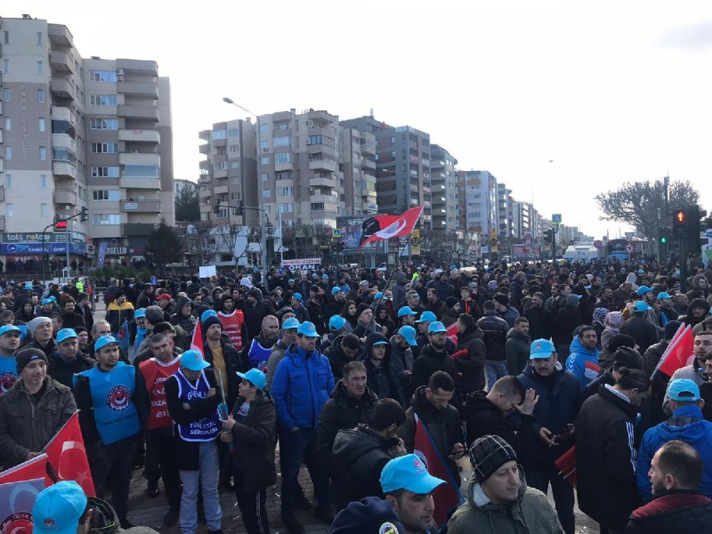 Haluk Levent'ten işçilerin dev mitingine konserli destek - Resim : 1