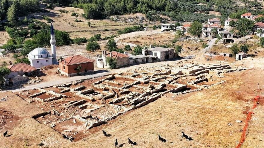 İşte AKP dönemi; maden için cami yıktılar - Resim : 1