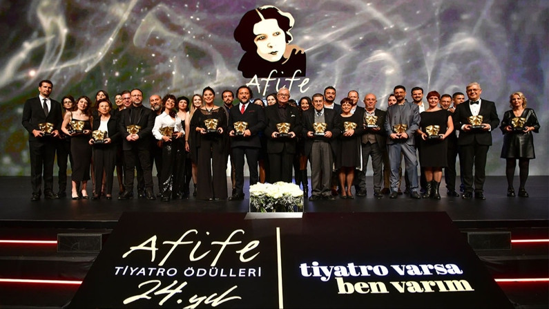 Yapı Kredi Afife Tiyatro Ödülleri 24. kez sahiplerini buldu - Resim : 1