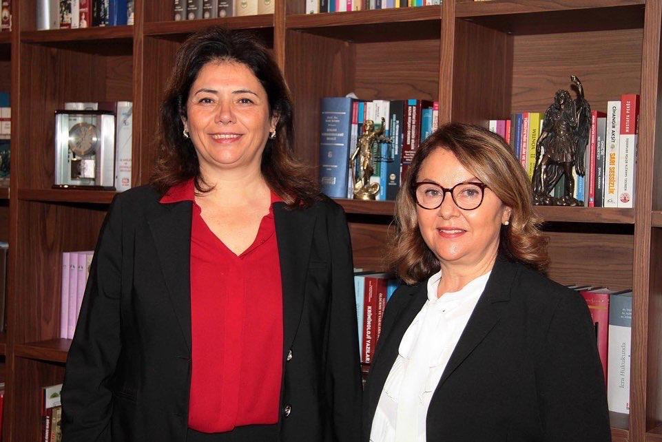 Türk Hukukçu Kadınlar Derneği'nden İstanbul Barosu Başkanı Saraç'a ziyaret - Resim : 1