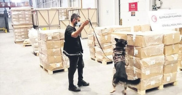 Kolombiya'dan gelen kokainlerin sahibi 'holding patronu' ile Süleyman Soylu'nun fotoğrafı çıktı - Resim : 3