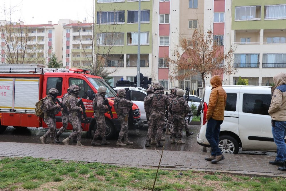 Diyarbakır’da "rehine" operasyonu - Resim : 1