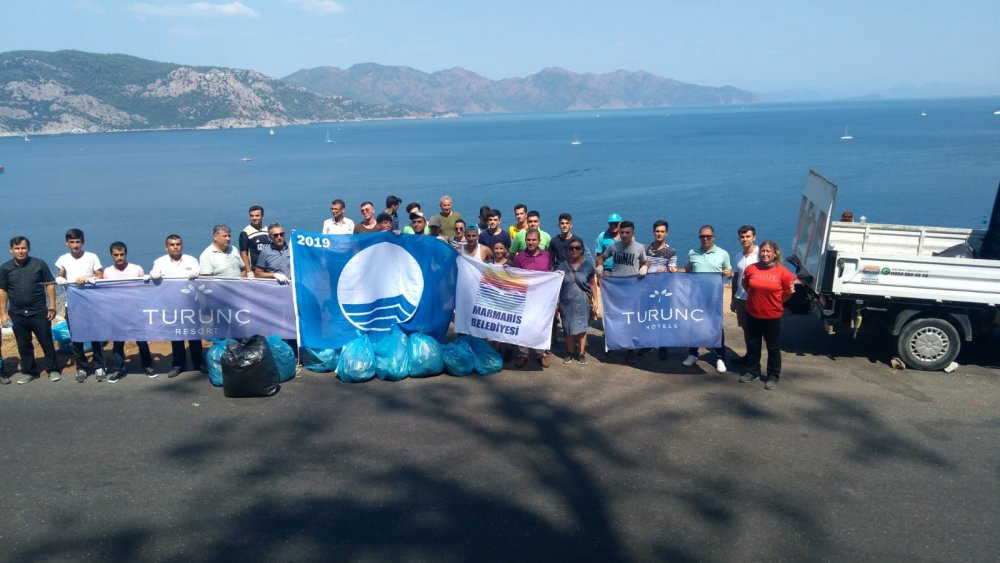 Marmaris'te AKUT çevreyi temizliyor - Resim : 3