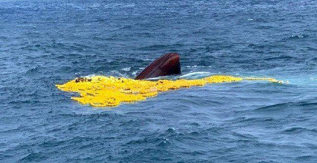 Atlas Okyanusu'nda T&uuml;rk gemisi battı - Resim : 1