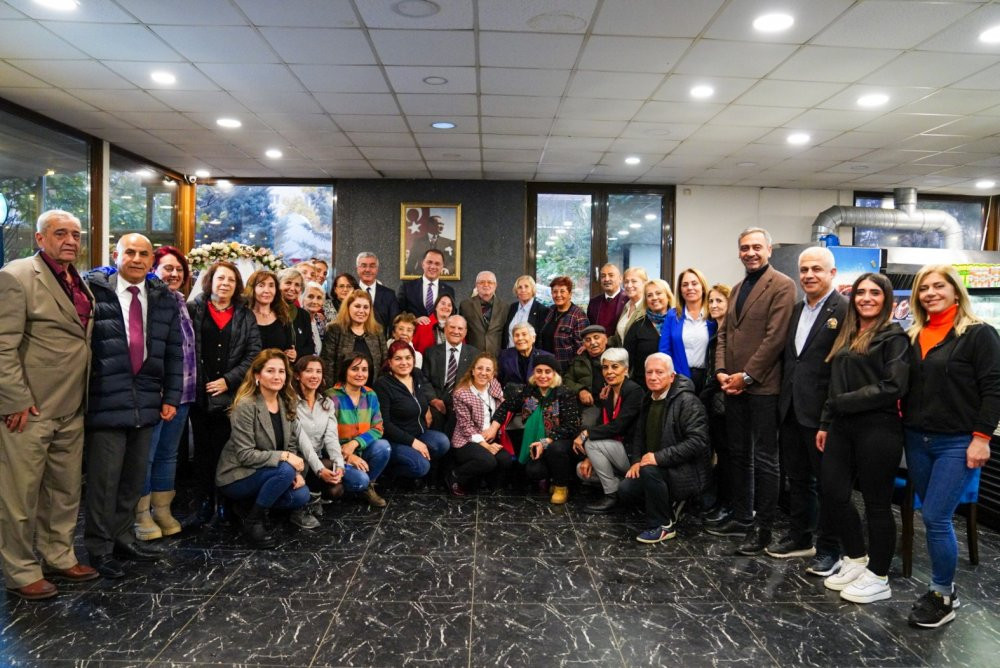 Beylikdüzü Belediye Başkanı Mehmet Murat Çalık öğretmenlerle bir araya geldi - Resim : 1