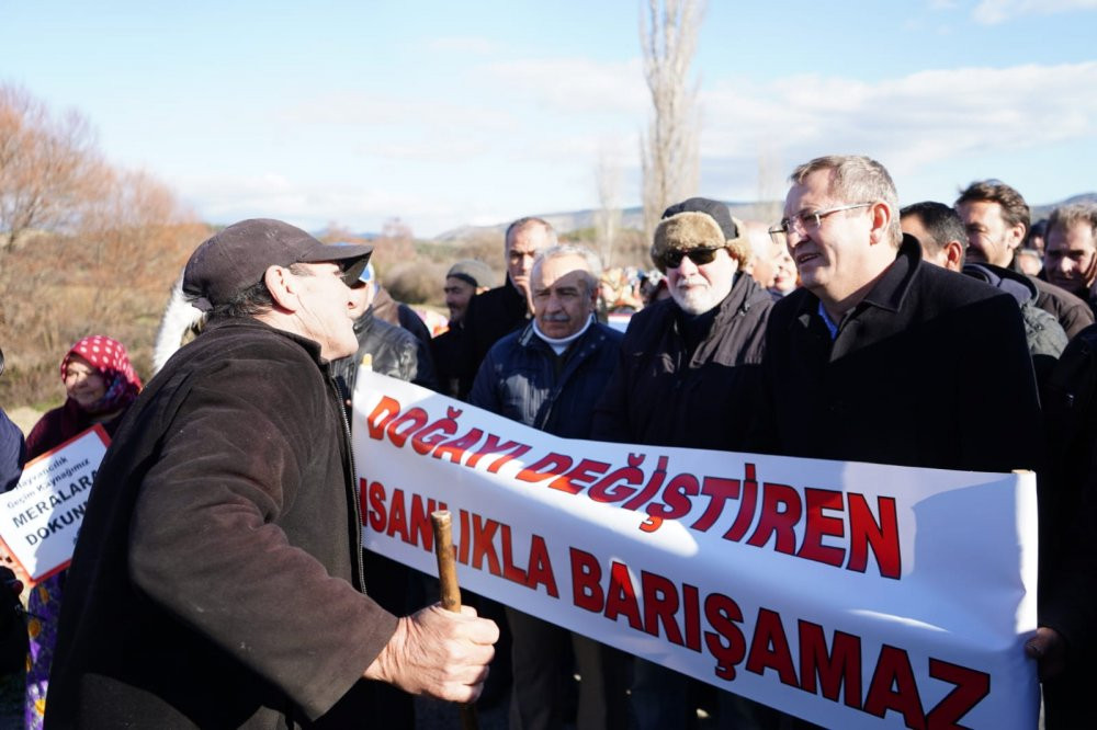 Köylüler; kadın, çoluk çocuk direnişe geçti! - Resim : 2