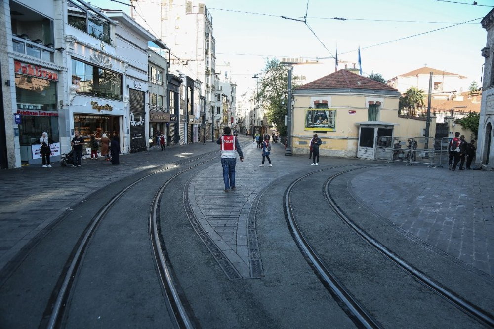 1 Mayıs için Bakırköy’de hazırlık yapıldı, polis Taksim’de önlem aldı - Resim : 4