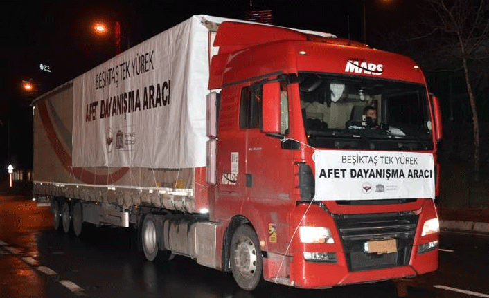 Beşiktaş'ta 20 yardım tırı deprem bölgesine gitmek için yola çıktı - Resim : 2