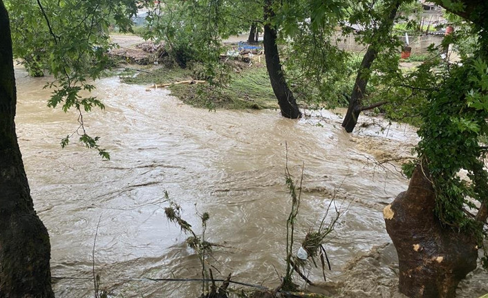 Sel felaketinde 200 mevsimlik işçi canını son anda kurtardı - Resim : 2