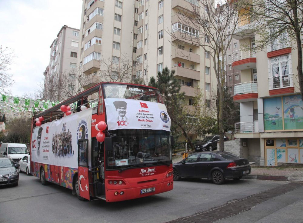 İstanbul'un en genç belediye başkanı sosyal medya üzerinden canlı yayın yaptı - Resim : 1