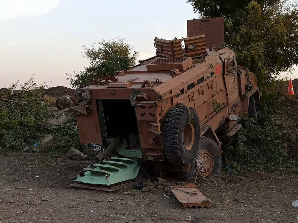 Askeri araç kaza yaptı: 2 askerin durumu ağır - Resim : 1