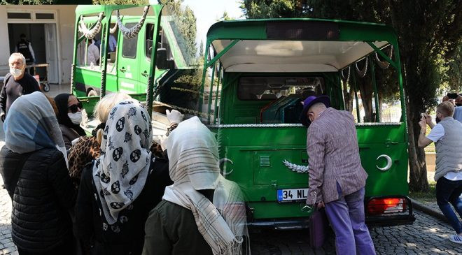 Nur Yerlitaş son yolculuğuna uğurlandı  - Resim : 2