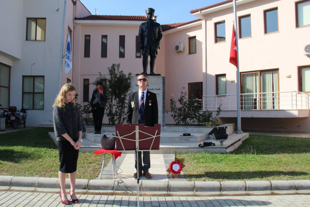 Fethiye'deki yerleşik İngilizler'den Atatürk'e saygı duruşu - Resim : 4