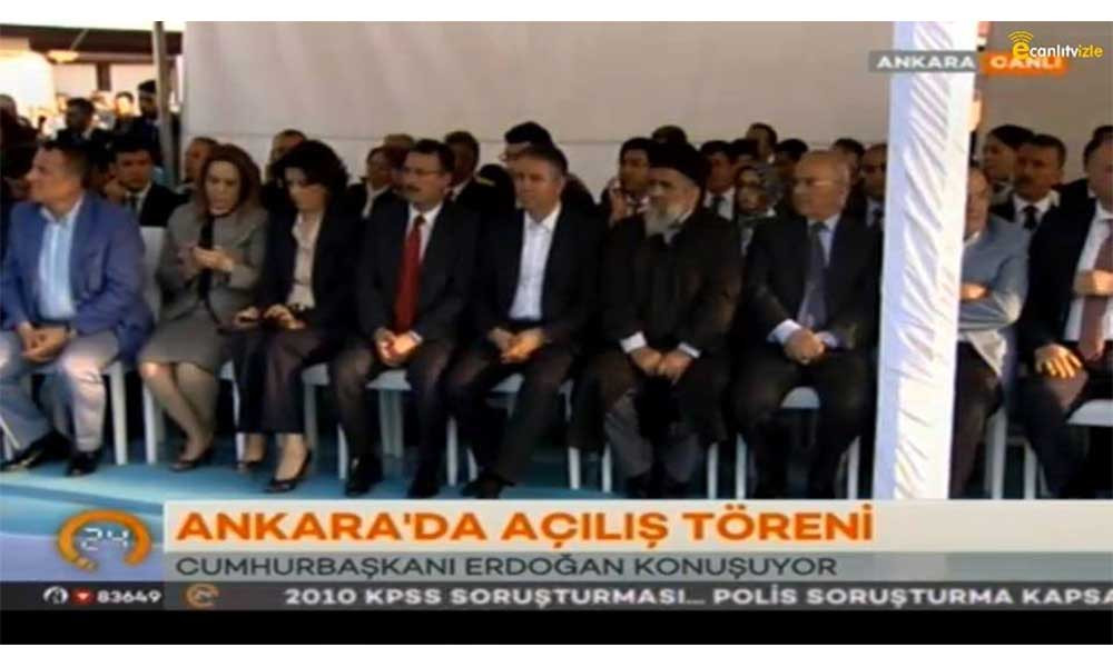 Küçük çocuğa cinsel istismardan tutuklanan tarikat şeyhinin AKP'li bakanlarla görüntüleri çıktı - Resim : 6