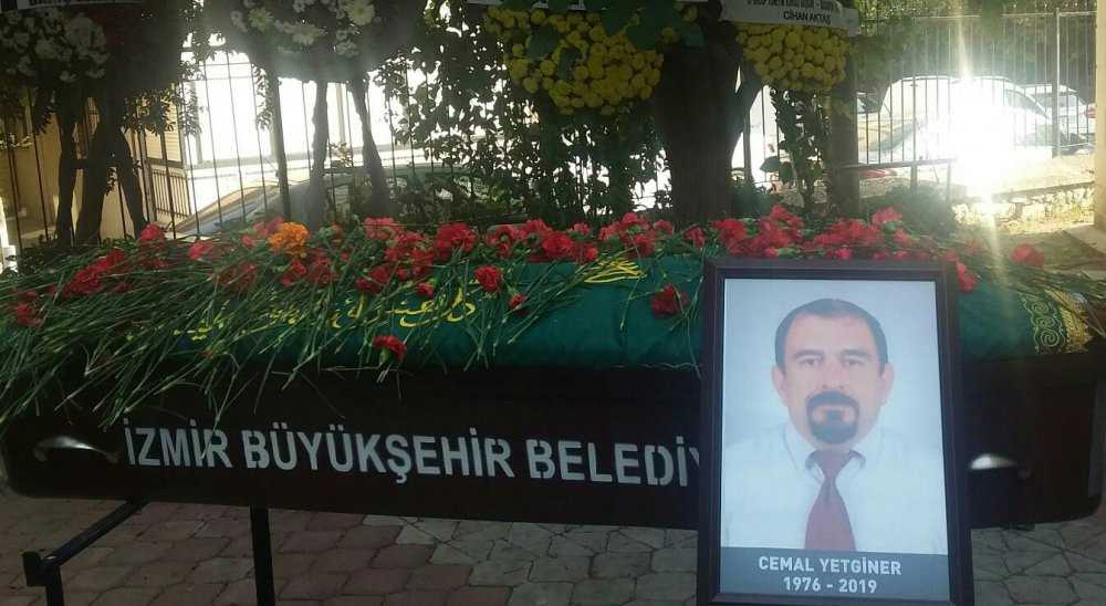 Cemal Yetginer son yolculuğuna böyle uğurlandı - Resim : 15