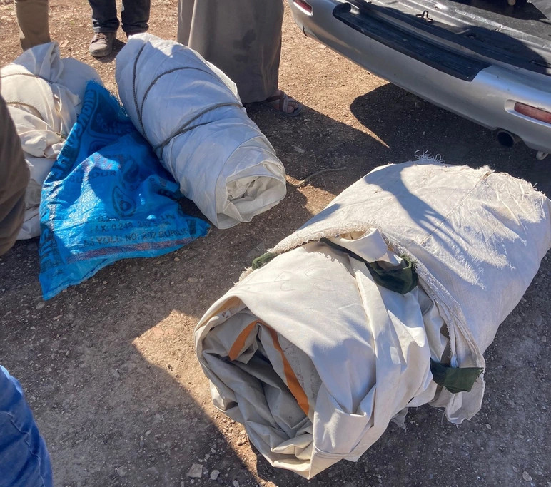 Vicdansızlık: Şanlıurfa’da AFAD çadırlarını çalan 3 kişi yakalandı - Resim : 1