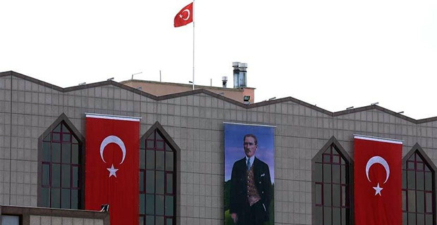 Diyanet, Büyük Önder'i unuttu! - Resim : 2