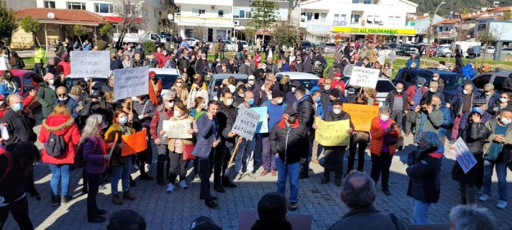 Fahiş elektrik faturaları vatandaşları sokağa döktü: AKP iktidarına 'Yuh' çektiler - Resim : 2