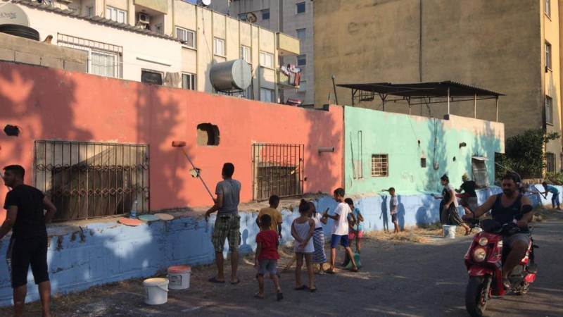 Mersin Belediyesi, Roman vatandaşların yaşadığı sokakları sanatla renklendiriyor - Resim : 6