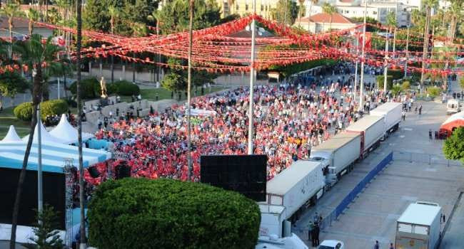 Erdoğan alanı dolduramamıştı, Kılıçdaroğlu'nun mitingi tıklım tıklım - Resim : 3