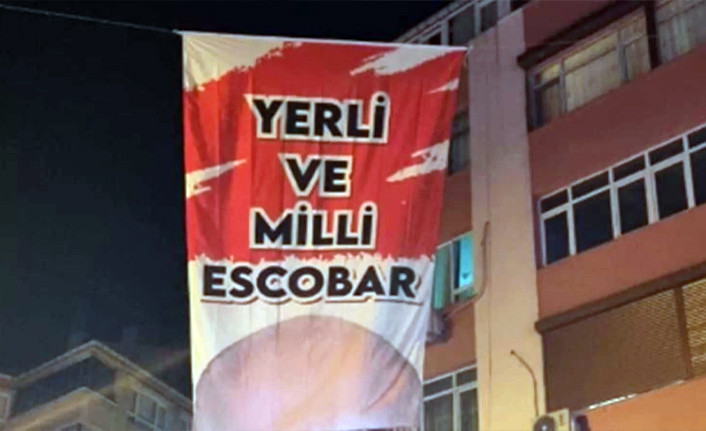 Siyasi partilerin afişleri teker teker toplatılıyor... Eski Savcı Yücetürk: Yargı niyet okuyamaz! - Resim : 3