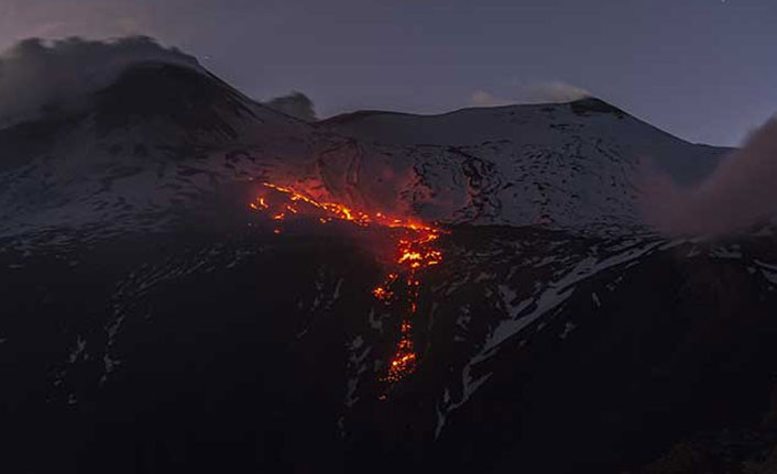 Etna Yanardağı'nda hareketlilik - Resim : 1