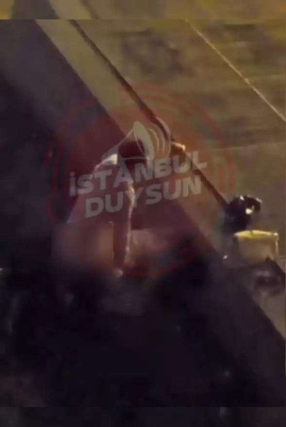 Ümraniye metrosu çıkışında cinsel ilişki rezaleti - Resim : 2