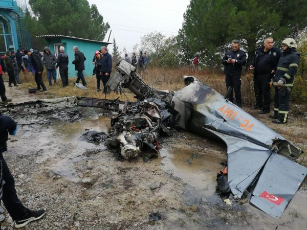 Bursa'da uçak düştü: 2 kişi öldü - Resim : 2