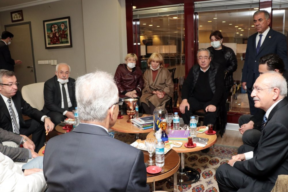 Kılıçdaroğlu'ndan Güneş'in ailesine taziye ziyareti - Resim : 2