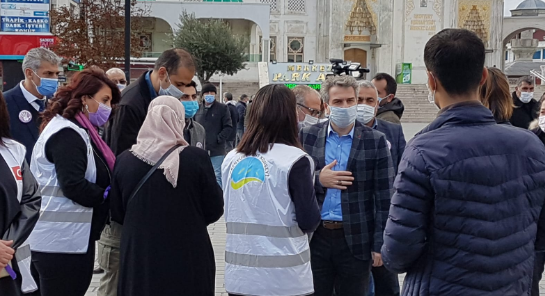 Esenyurt'ta kadınlar 'şiddete hayır' dedi - Resim : 2