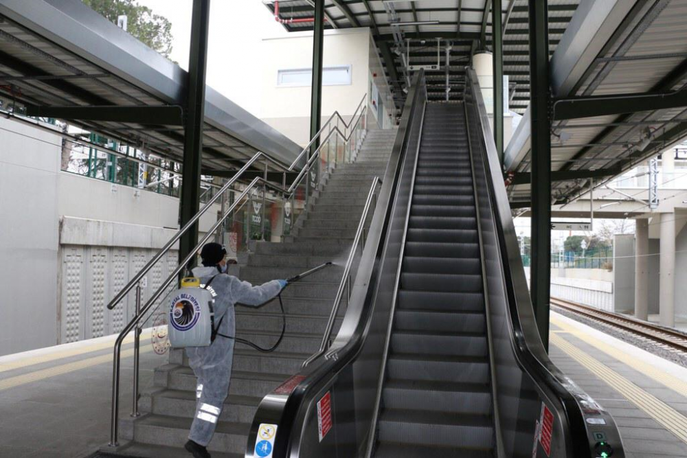 Kartal Belediyesi’nden Marmaray istasyonlarında ikinci kez dezenfekte çalışması - Resim : 4