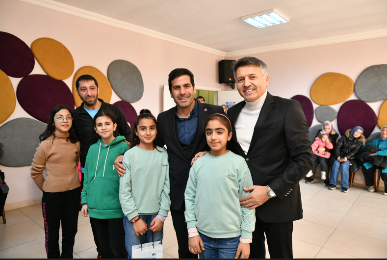 CHP Esenyurt İlçe Başkanlığı'ndan anlamlı etkinlik: Çocuklar Mutluysa Esenyurt Mutlu - Resim : 2
