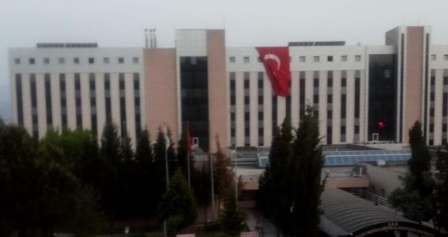 Devlet Hastanesinde Atatürk'e yer yok! - Resim : 2