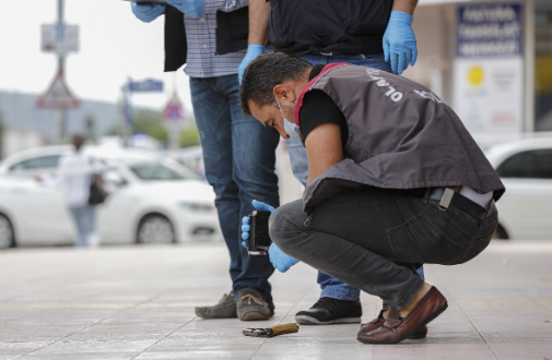 Ankara'da sokak ortasında dehşet - Resim : 1