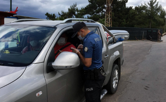 Bodrum’a 14 saatte 7 bin 980 araç giriş yaptı - Resim : 1