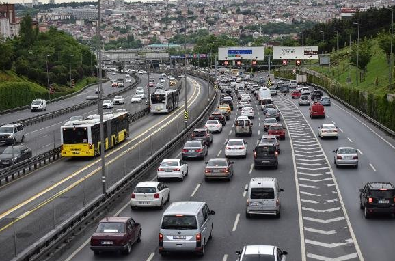 Normalleşme insanları isyan ettirdi - Resim : 2