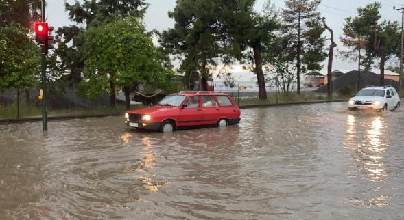 Bursa'da yaz ortasında kar yağdı - Resim : 1